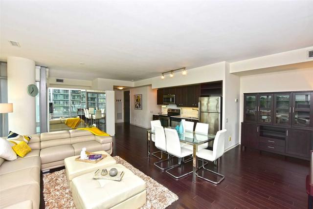 502 - 105 The Queensway Ave, Condo with 2 bedrooms, 2 bathrooms and 1 parking in Toronto ON | Image 13