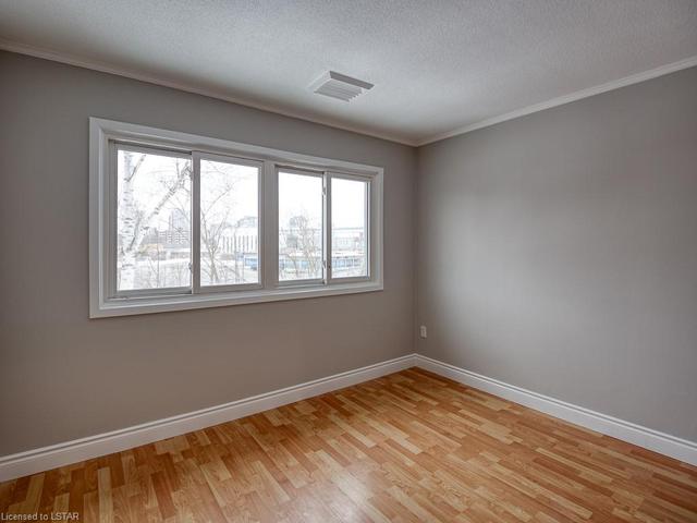 78 - 121 University Avenue E, House attached with 5 bedrooms, 2 bathrooms and 1 parking in Waterloo ON | Image 20