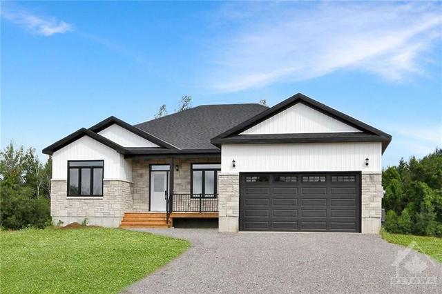 3475 Summerbreeze Road, House detached with 3 bedrooms, 2 bathrooms and 6 parking in Ottawa ON | Image 1