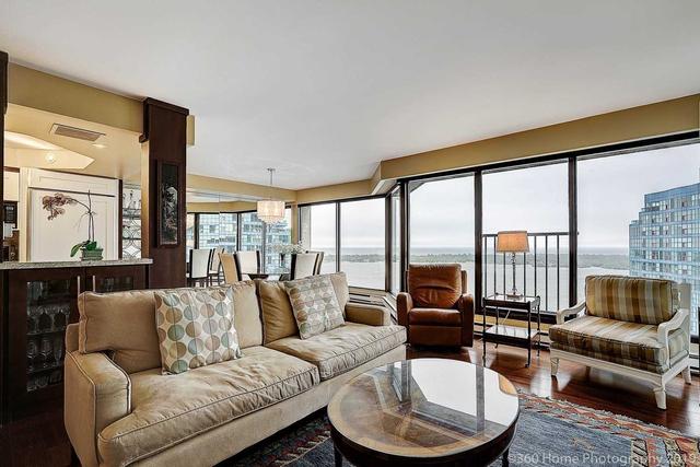 3512 - 55 Harbour Sq, Condo with 2 bedrooms, 2 bathrooms and 1 parking in Toronto ON | Image 24