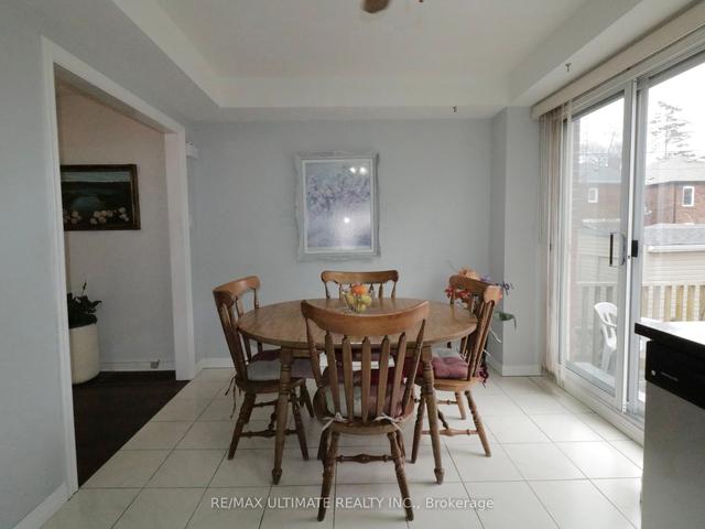 433 St Johns Rd, House detached with 3 bedrooms, 2 bathrooms and 3 parking in Toronto ON | Image 2
