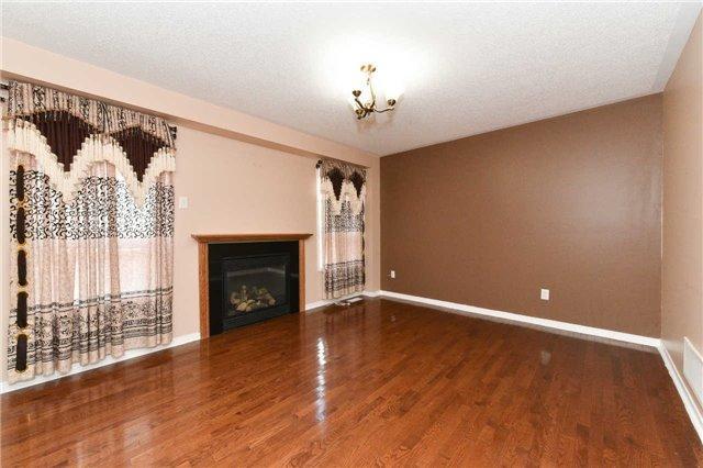 6 Howlett Cres, House detached with 4 bedrooms, 4 bathrooms and 2 parking in Ajax ON | Image 8