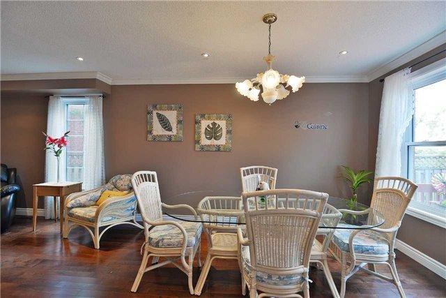 8 Tina Crt, House detached with 4 bedrooms, 3 bathrooms and 6 parking in Brampton ON | Image 6