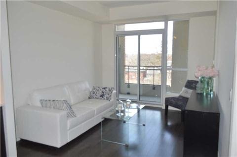404 - 23 Glebe Rd, Condo with 2 bedrooms, 2 bathrooms and 1 parking in Toronto ON | Image 2