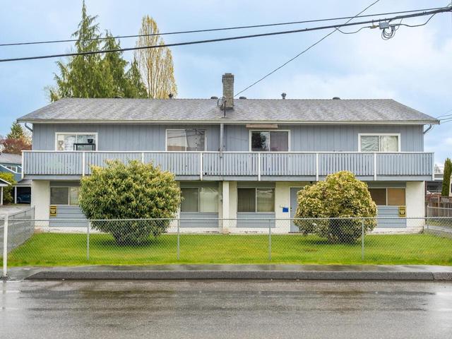 3154 - 3156 268 Street, House attached with 10 bedrooms, 4 bathrooms and 8 parking in Langley BC | Image 1