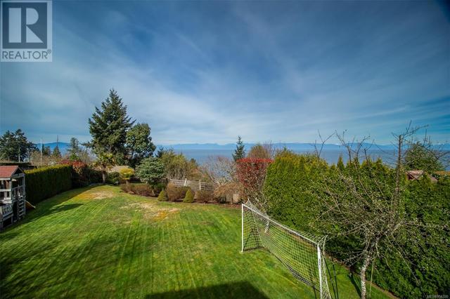 5998 Icarus Dr, House detached with 3 bedrooms, 5 bathrooms and 4 parking in Nanaimo BC | Image 65