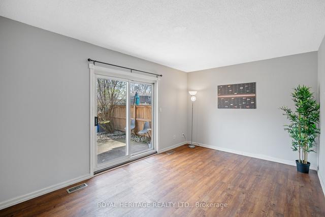 54 - 151 Linwell Rd, Townhouse with 3 bedrooms, 2 bathrooms and 1 parking in St. Catharines ON | Image 22