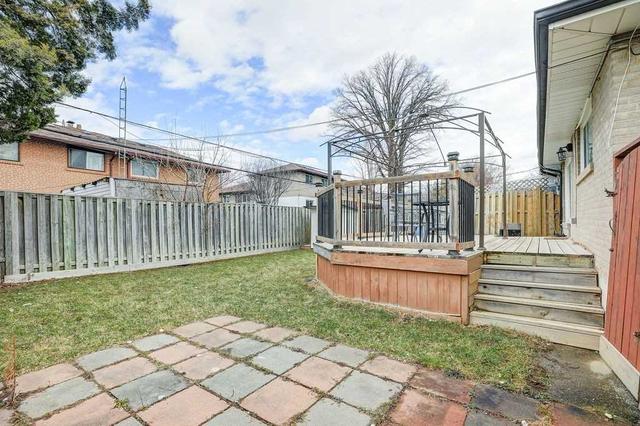 41 Athlone Ave, House semidetached with 3 bedrooms, 2 bathrooms and 5 parking in Brampton ON | Image 17