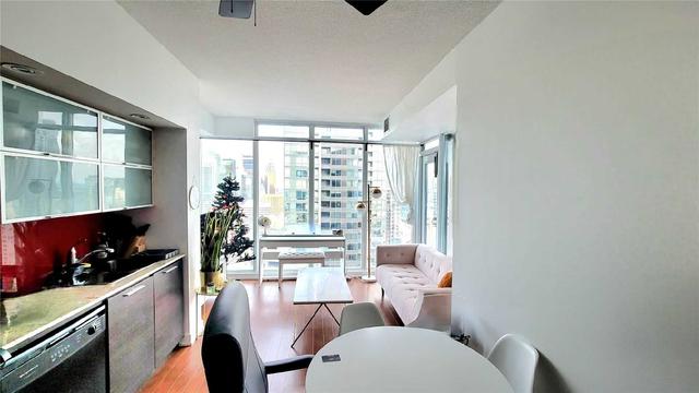 4102 - 25 Capreol Crt, Condo with 1 bedrooms, 1 bathrooms and 1 parking in Toronto ON | Image 12