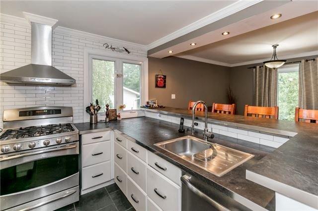 2291 Lynn St, House detached with 3 bedrooms, 3 bathrooms and 4 parking in Innisfil ON | Image 5