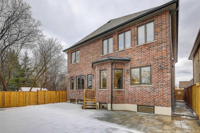 33 Starfire Dr, House detached with 4 bedrooms, 7 bathrooms and 4 parking in Toronto ON | Image 19