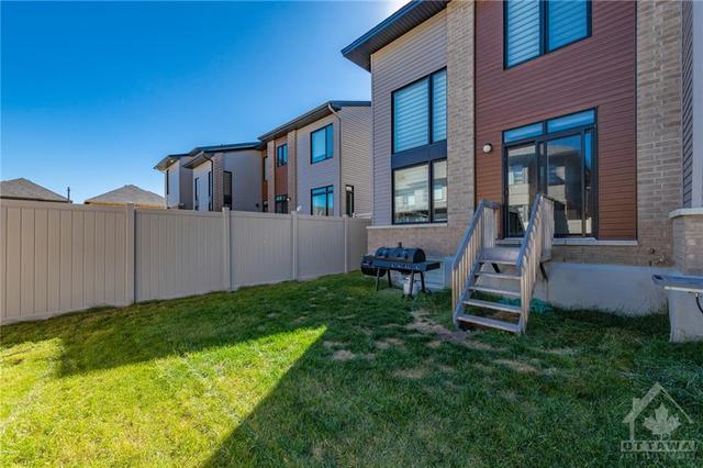 66 Longworth Avenue, Townhouse with 3 bedrooms, 3 bathrooms and 3 parking in Ottawa ON | Image 30