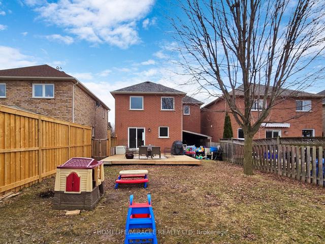 126 Mowat Cres, House detached with 3 bedrooms, 3 bathrooms and 4 parking in Halton Hills ON | Image 31