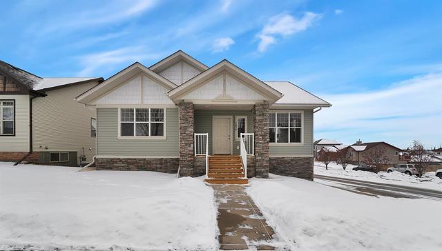 102 Inglewood Drive, House detached with 4 bedrooms, 3 bathrooms and 4 parking in Red Deer AB | Image 3