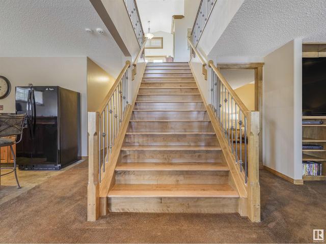 112 - 23033 Wye Rd, House detached with 4 bedrooms, 2 bathrooms and null parking in Edmonton AB | Image 43