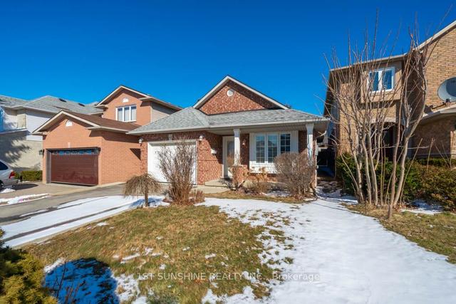 42 Adele Crt, House detached with 3 bedrooms, 2 bathrooms and 5.5 parking in Hamilton ON | Image 23