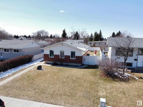 15008 72 St Nw, House detached with 4 bedrooms, 2 bathrooms and null parking in Edmonton AB | Card Image