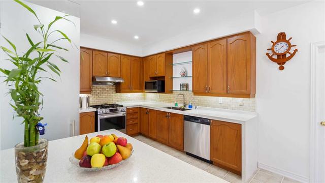 1 Boticelli Way, House detached with 5 bedrooms, 6 bathrooms and 5 parking in Vaughan ON | Image 5