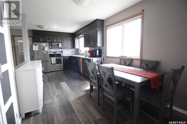 110 Wright Road, House detached with 4 bedrooms, 2 bathrooms and null parking in Moosomin SK | Image 5