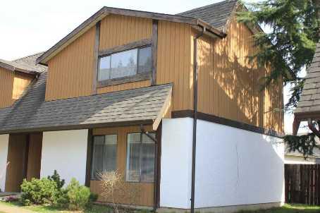 2 - 1637 Bowen Rd, Townhouse with 3 bedrooms, 2 bathrooms and 1 parking in Nanaimo BC | Image 1