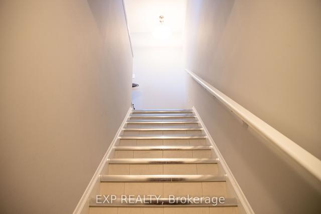 136 Wheat Lane E, Townhouse with 2 bedrooms, 3 bathrooms and 1 parking in Kitchener ON | Image 6