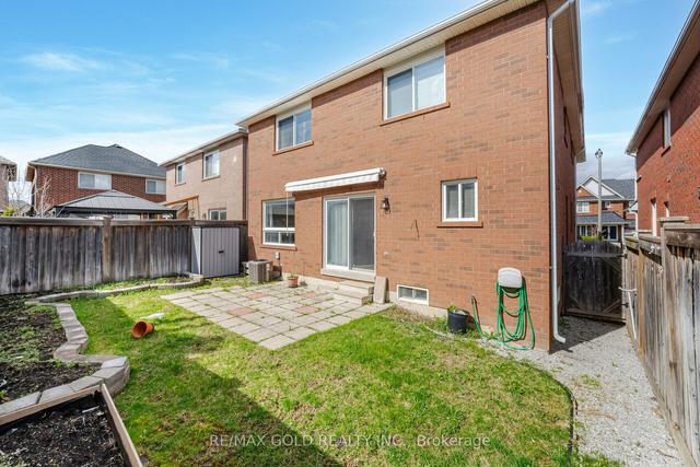 27 Treegrove Cres, House detached with 4 bedrooms, 4 bathrooms and 6 parking in Brampton ON | Image 33