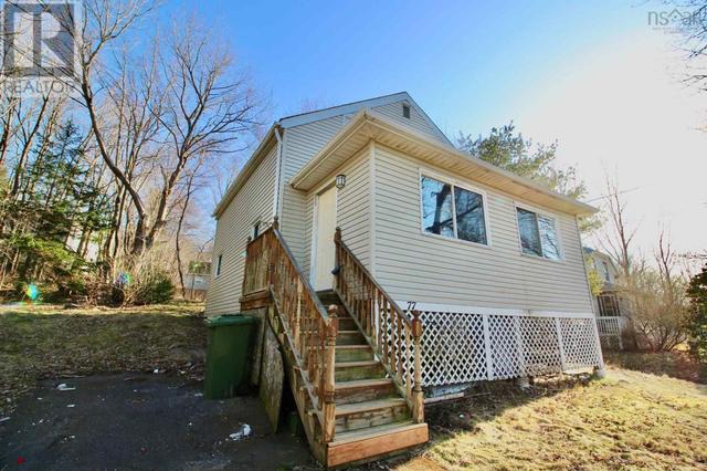 77 Dartmouth Road, House detached with 3 bedrooms, 1 bathrooms and null parking in Halifax NS | Card Image