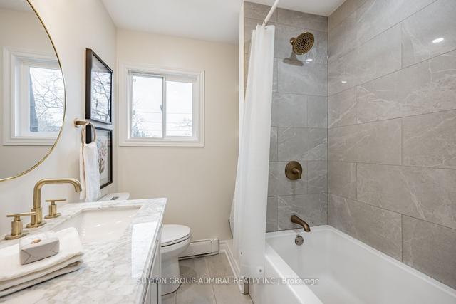 221 Beech Ave, House semidetached with 3 bedrooms, 3 bathrooms and 3 parking in Toronto ON | Image 13