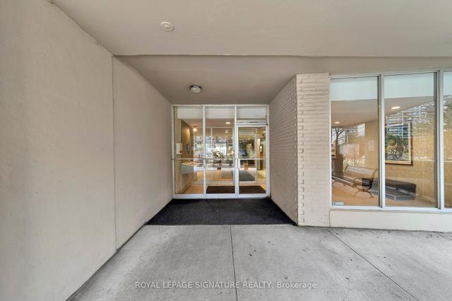 ph04 - 812 Burnhamthorpe Rd, Condo with 3 bedrooms, 2 bathrooms and 2 parking in Toronto ON | Image 12