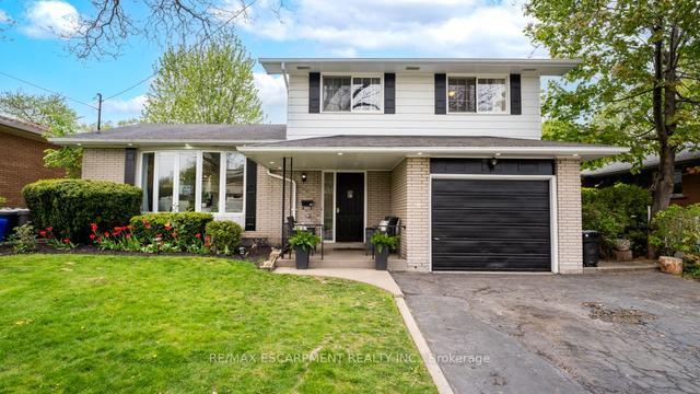 30 High St, House detached with 3 bedrooms, 2 bathrooms and 5 parking in Hamilton ON | Image 1