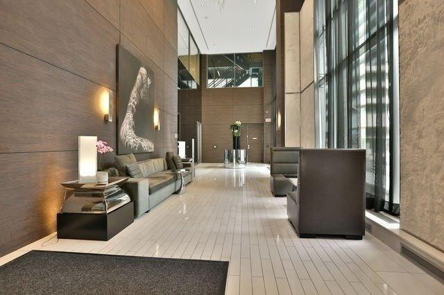 1808 - 33 Shore Breeze Dr, Condo with 1 bedrooms, 1 bathrooms and 1 parking in Toronto ON | Image 3