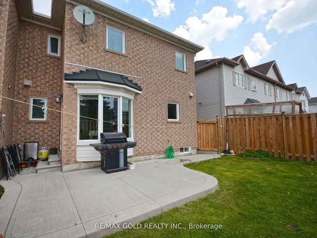 4 Seaside Circ, House semidetached with 3 bedrooms, 3 bathrooms and 3 parking in Brampton ON | Image 32