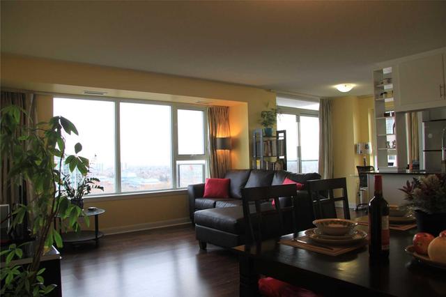 1905 - 25 Town Centre Crt, Condo with 2 bedrooms, 2 bathrooms and 1 parking in Toronto ON | Image 2