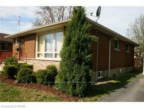 110 West 3rd St, House detached with 3 bedrooms, 2 bathrooms and 3 parking in Hamilton ON | Image 3