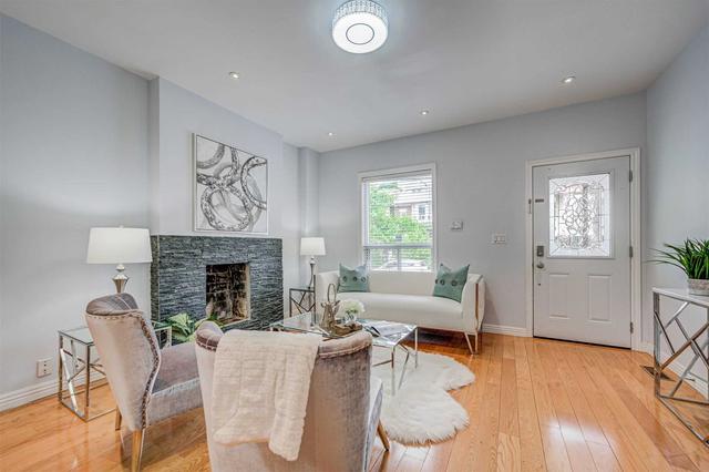 165 Wallace Ave, House semidetached with 3 bedrooms, 2 bathrooms and 1 parking in Toronto ON | Image 27