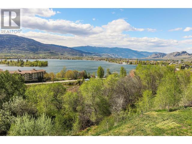 4004 39th Street, House detached with 2 bedrooms, 2 bathrooms and 3 parking in Okanagan Similkameen A BC | Image 26