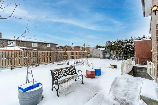 55 Oakhill Rd, House detached with 3 bedrooms, 3 bathrooms and 6 parking in Vaughan ON | Image 18