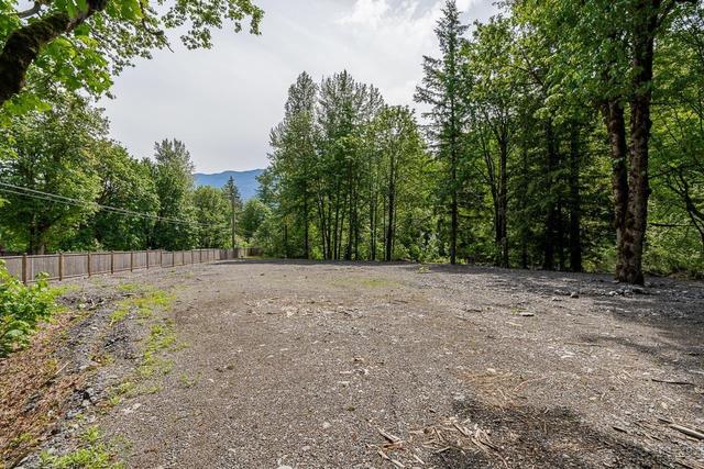 1680 Columbia Valley Road, House detached with 2 bedrooms, 1 bathrooms and null parking in Fraser Valley H BC | Image 36