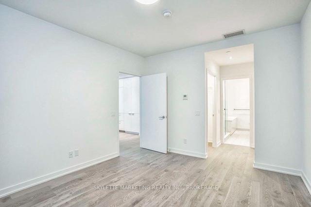 401 - 22 Lombard St, Condo with 2 bedrooms, 2 bathrooms and 1 parking in Toronto ON | Image 5