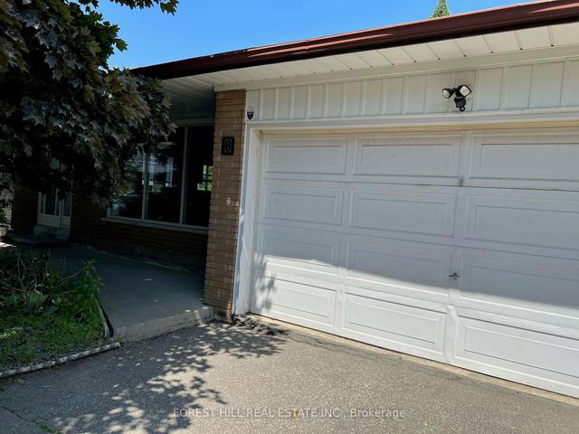6 Doverwood   Main Flr Crt, House detached with 3 bedrooms, 1 bathrooms and 4 parking in Toronto ON | Image 3