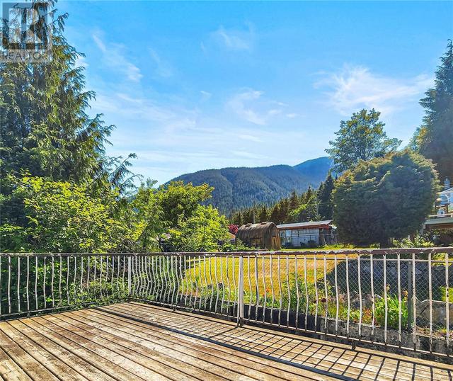120 Seaview St, House detached with 3 bedrooms, 2 bathrooms and 4 parking in Sayward BC | Image 16