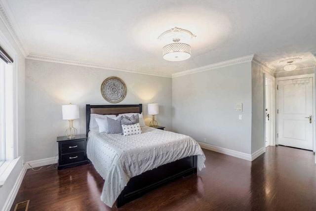 2 Muir Ave, House detached with 4 bedrooms, 5 bathrooms and 6 parking in Toronto ON | Image 19