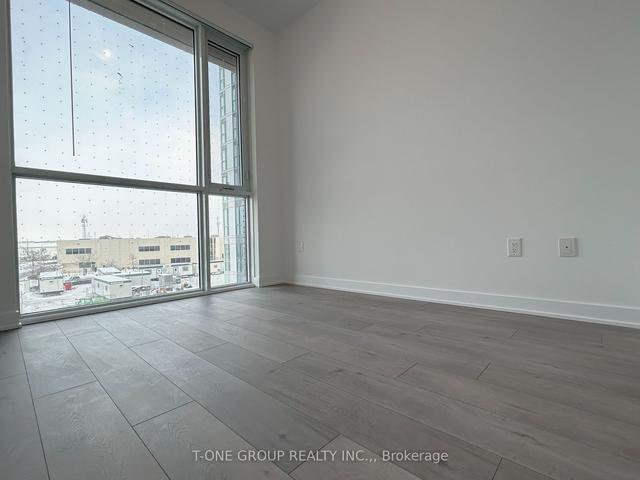 310 - 38 Honeycrisp Cres, Condo with 1 bedrooms, 1 bathrooms and 1 parking in Vaughan ON | Image 9