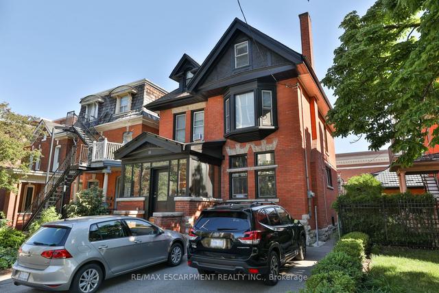 128 Herkimer St, House detached with 6 bedrooms, 5 bathrooms and 4 parking in Hamilton ON | Image 12