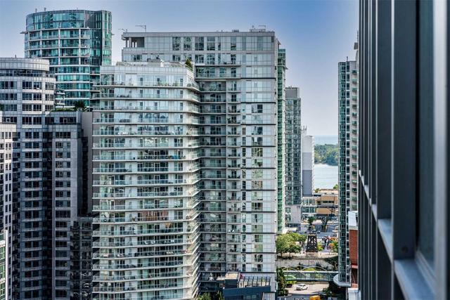 1606 - 8 Charlotte St, Condo with 2 bedrooms, 2 bathrooms and 1 parking in Toronto ON | Image 19