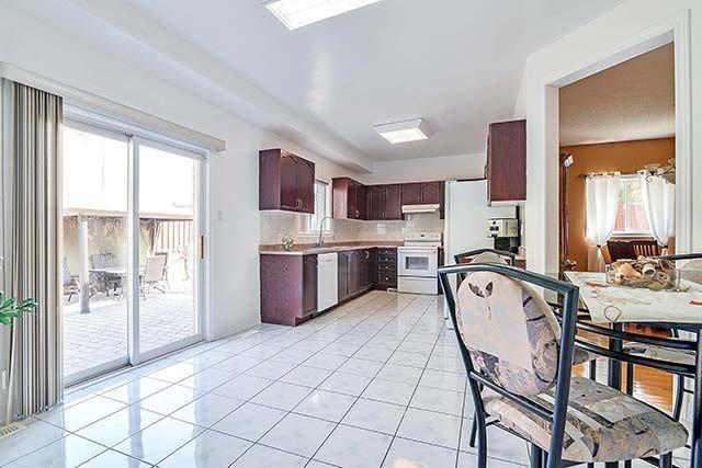 80 Foxfield Cres, House detached with 5 bedrooms, 4 bathrooms and 4 parking in Vaughan ON | Image 10
