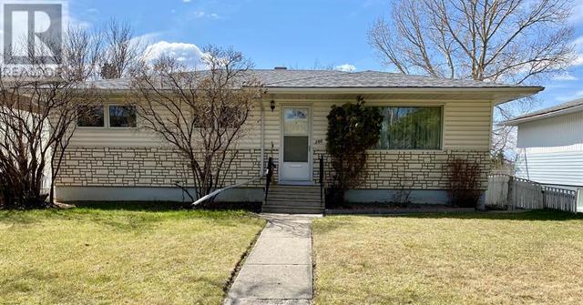 306 23rd Street S, House detached with 5 bedrooms, 2 bathrooms and 2 parking in Lethbridge AB | Card Image