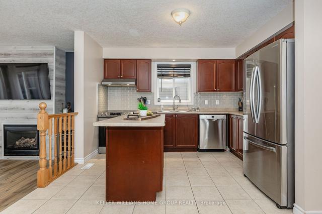 42 Atto Dr, House detached with 3 bedrooms, 3 bathrooms and 3 parking in Guelph ON | Image 40