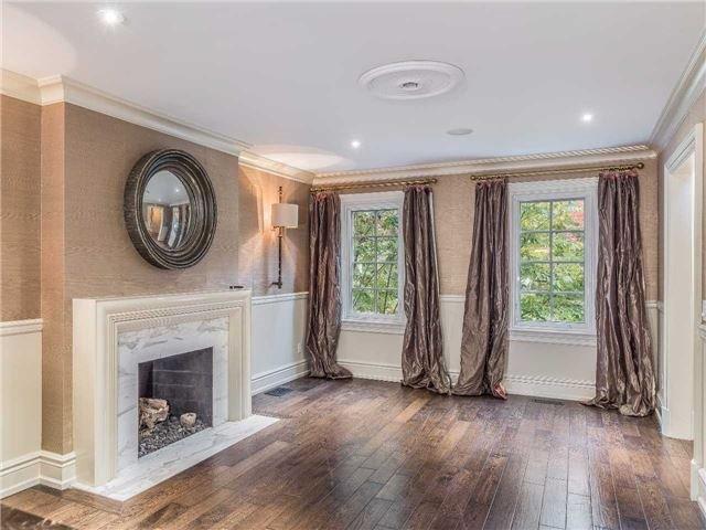 26 Buckingham Ave, House detached with 4 bedrooms, 4 bathrooms and 4 parking in Toronto ON | Image 3