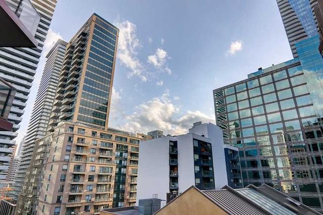 1012 - 85 Bloor St E, Condo with 1 bedrooms, 1 bathrooms and 0 parking in Toronto ON | Image 26